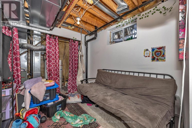 29430076/3317-elie-street/town-of-rockland/clarence-rockland/ontario/K4K1S1_47