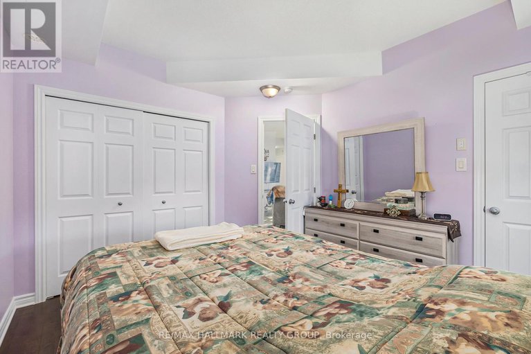 28133866/i-362-wood-acres-grove/blossom-parkkemp-parkfindlay-creek/ottawa/ontario/K1T0M7_13