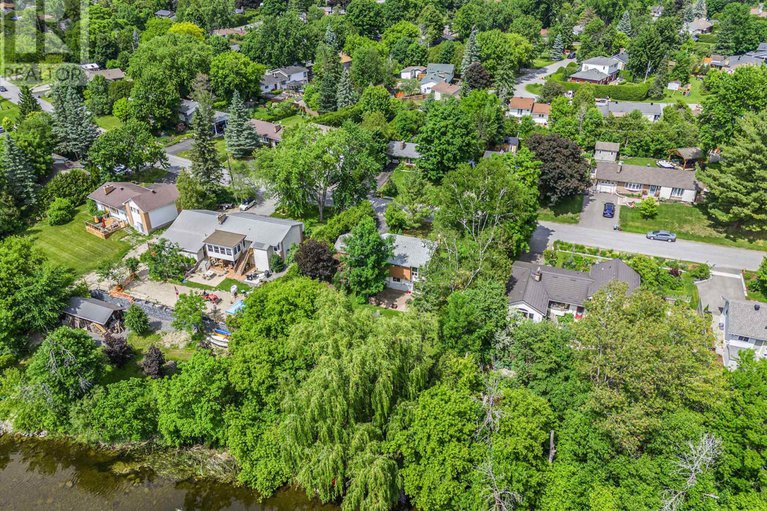 28500324/5336-mclean-crescent/manotick-long-island-nicholls-island/ottawa/ontario/K4M1E5_30