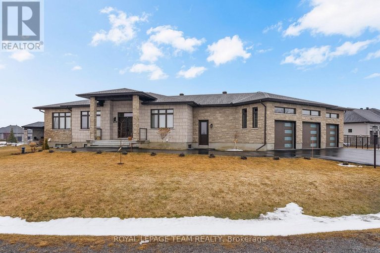 29539782/7125-still-meadow-way/greely/ottawa/ontario/K4P1B8_3