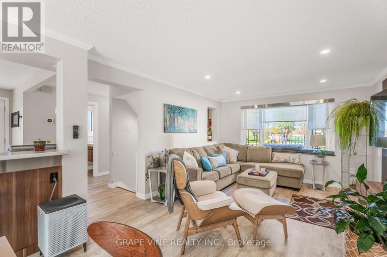 28359761/406-woodfield-drive/tanglewood/ottawa/ontario/K2G3W9_12
