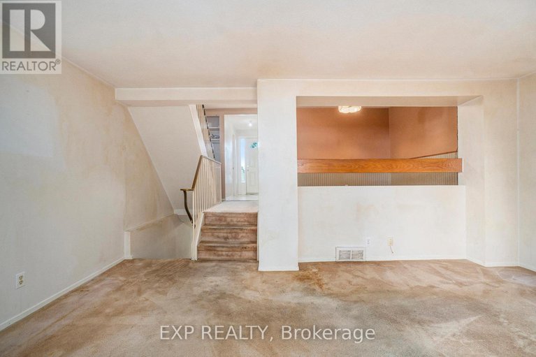28974876/c-1699c-lamoureux-drive/queenswood-heights-south/ottawa/ontario/K1E2N3_6