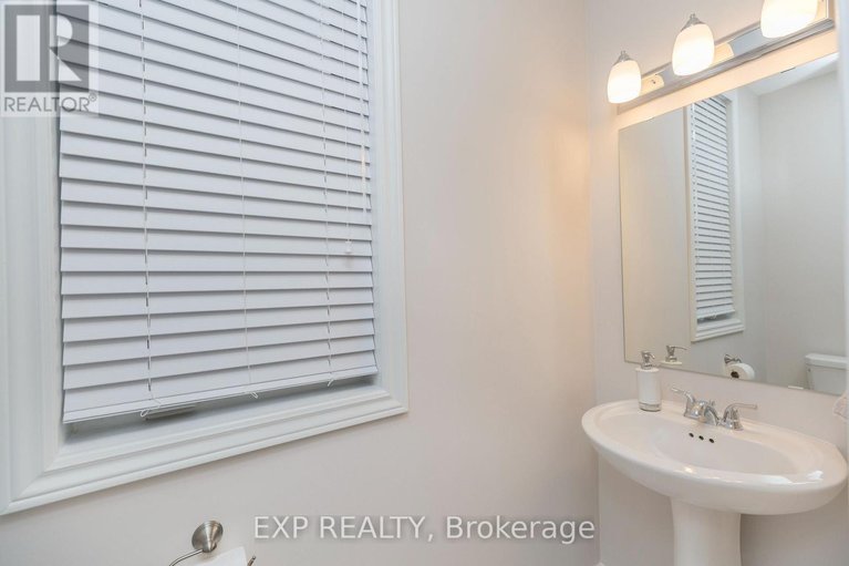 29619004/516-loury-row/orleans-village/ottawa/ontario/K1W0M7_5