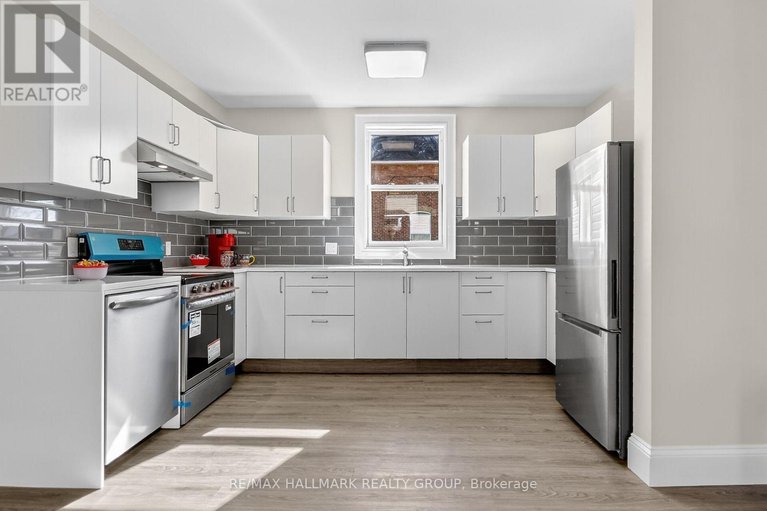 28983025/45-carleton-street/almonte/mississippi-mills/ontario/K0A1A0_17