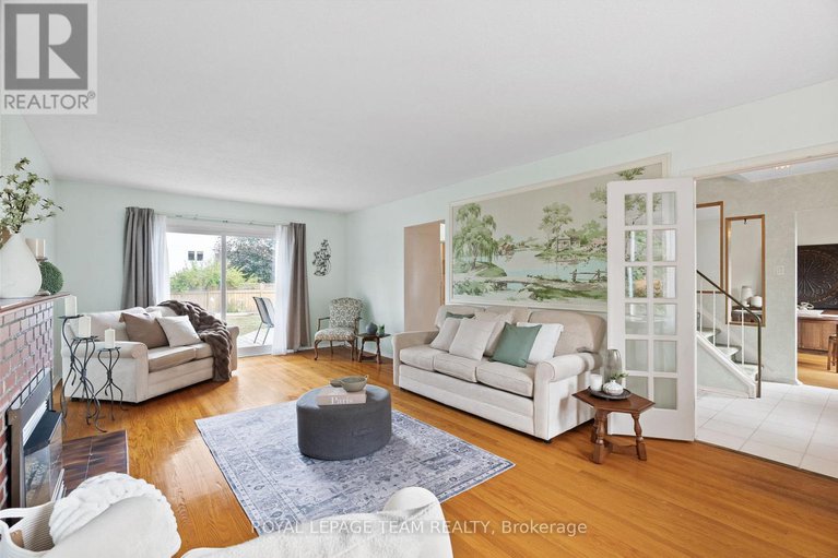 28819886/95-coburn-avenue/glencairnhazeldean/ottawa/ontario/K2L1G4_5