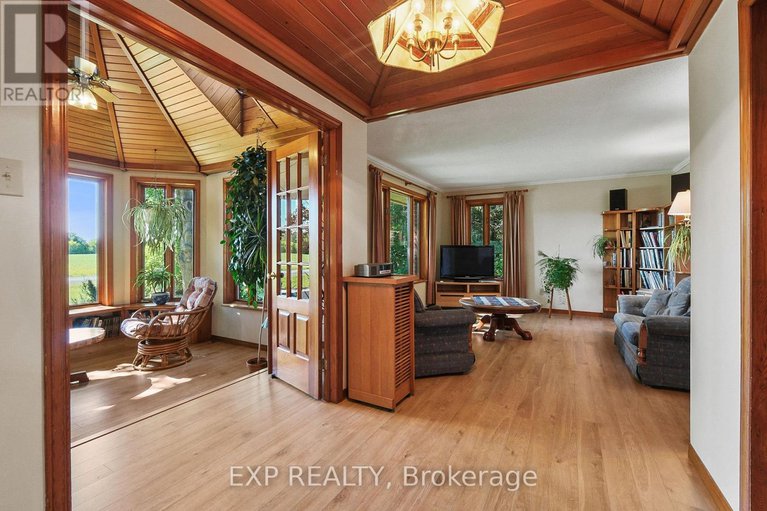 29449389/9185-ray-wilson-road/osgoode-twp-east-incl-kenmore/ottawa/ontario/K0A2P0_10