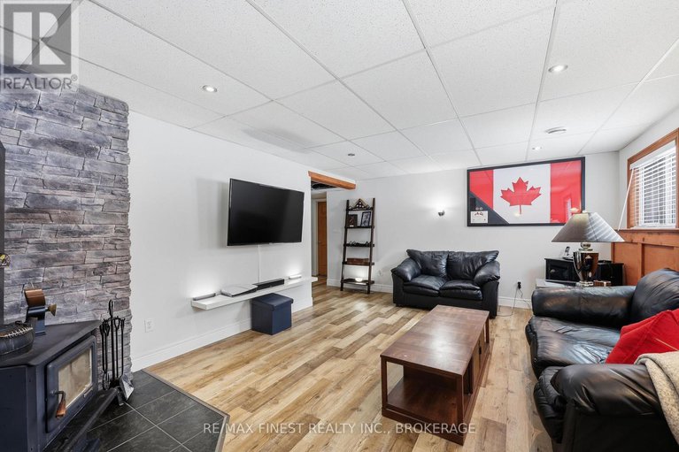 29422914/2518-rideau-ferry-road/drummondnorth-elmsley-north-elmsley-twp/drummondnorth-elmsley/ontario/K7H3C7_46