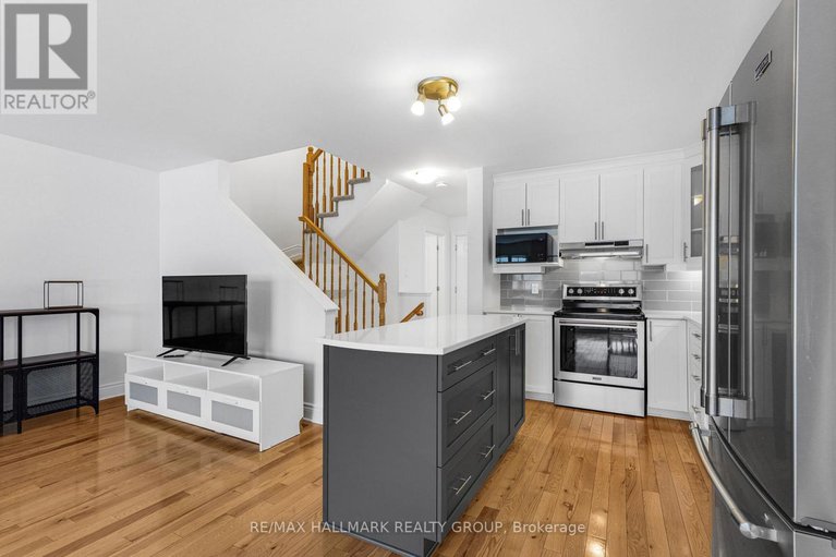 29237591/242-dion-avenue/town-of-rockland/clarence-rockland/ontario/K4K0M3_10