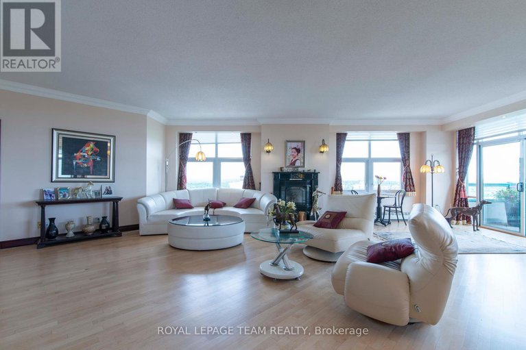 28505303/ph1-131-wurtemburg-street/lower-town/ottawa/ontario/K1N1J2_2