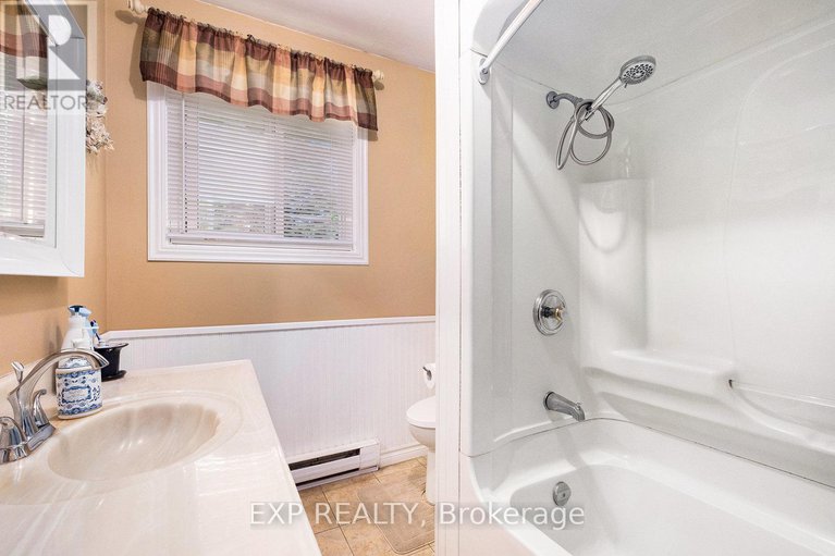 28653576/277-allbirch-road/constance-bay/ottawa/ontario/K0A3M0_14