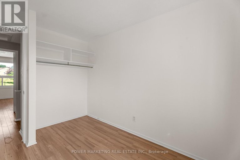 28515653/1280-bethamy-lane/beacon-hill-south/ottawa/ontario/K1J8P3_30
