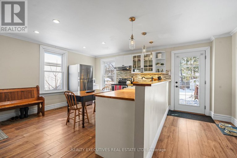 29293048/487-clarence-street/winchester/north-dundas/ontario/K0C2K0_6