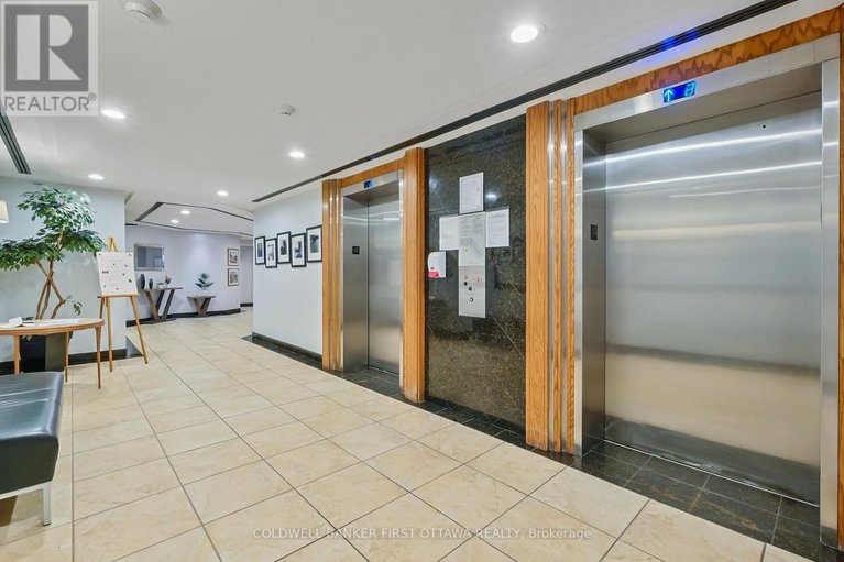 28537358/412-80-sandcastle-drive/leslie-park/ottawa/ontario/K2H9E7_28