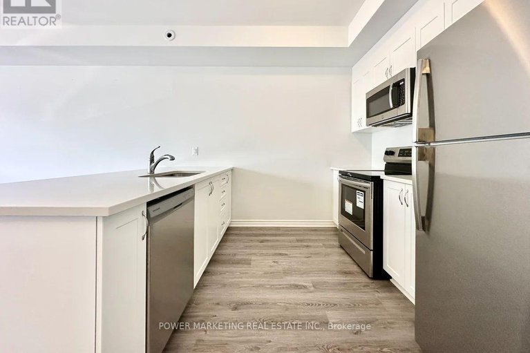 29450663/641-makwa-private/cfb-rockcliffe-and-area/ottawa/ontario/K1K5A4_2