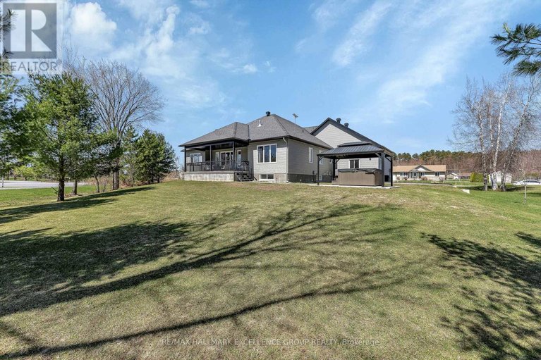 29663853/921-colette-street/clarencerockland-twp/clarence-rockland/ontario/K0A1E0_45