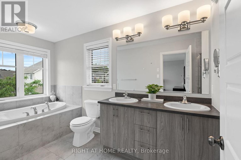 28530019/5-merrill-street/stittsville-north/ottawa/ontario/K2S2M8_18