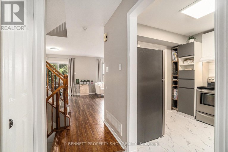 28847386/43-roblyn-way/barrhaven-east/ottawa/ontario/K2G5Z5_3