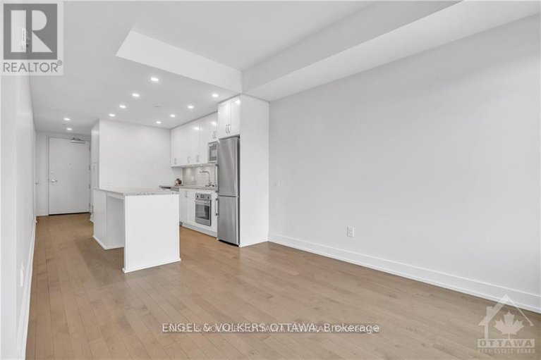 28643705/303-60-springhurst-avenue/ottawa-east/ottawa/ontario/K1S5V7_7