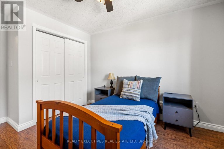 29681250/29-christie-lane/winchester/north-dundas/ontario/K0C2K0_17