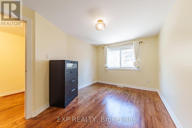29672754/1518-lepage-avenue/carlington/ottawa/ontario/K1Z8C9_17
