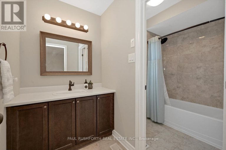 29666460/10-cento-way/stittsville-north/ottawa/ontario/K2S0W4_34