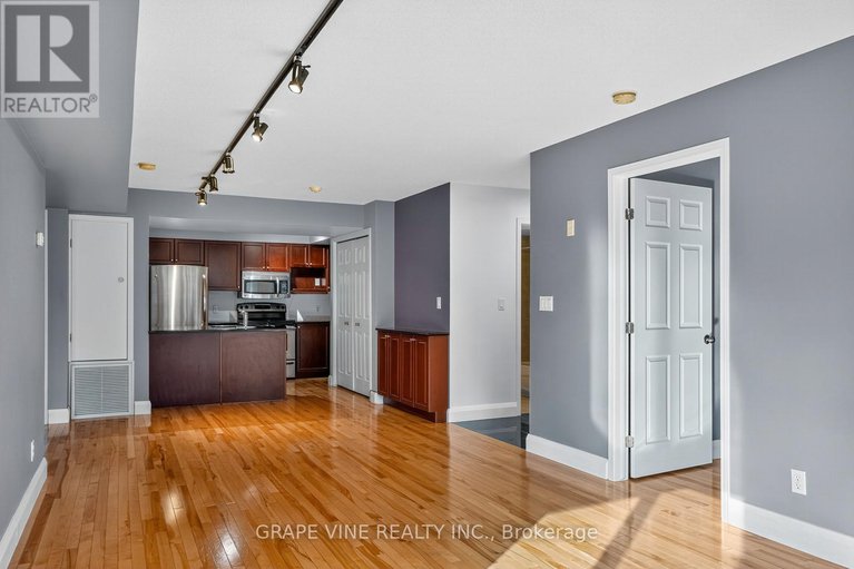 29082049/301u-1921-st-joseph-boulevard/convent-glen-south/ottawa/ontario/K1C0A3_24