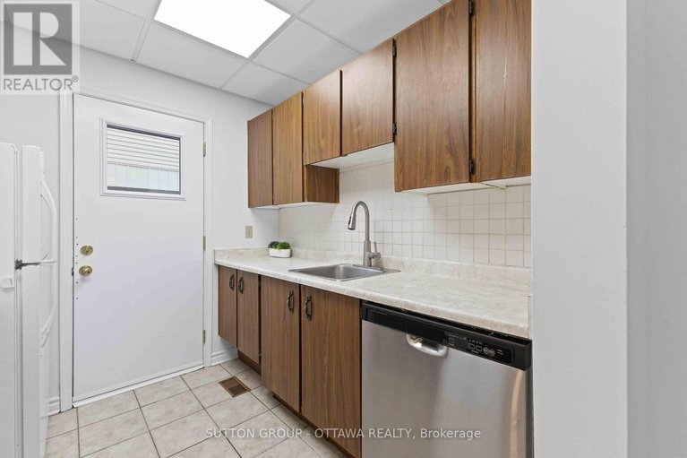 29094493/131-renova-avenue/riverview-park/ottawa/ontario/K1G4C7_10