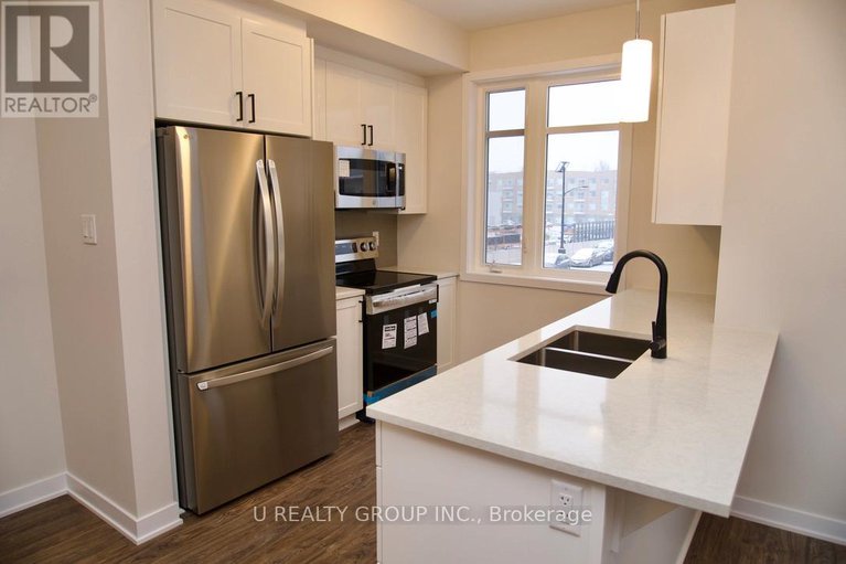 29330723/648-corporal-private/blossom-parkkemp-parkfindlay-creek/ottawa/ontario/K1X0M7_8