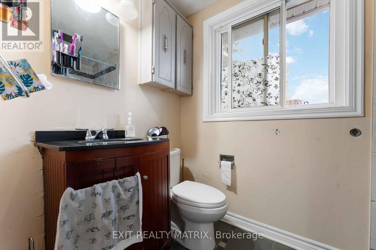 29116532/1468-heatherington-road/heron-gateindustrial-park/ottawa/ontario/K1V6S1_20