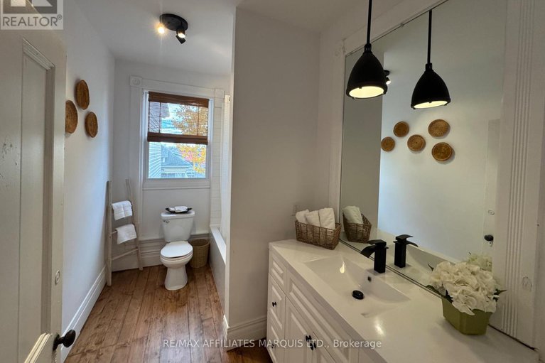 29078821/11-elgin-street-e/alexandria/north-glengarry/ontario/K0C1A0_29