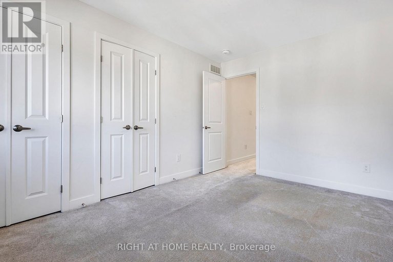 29632848/500-triangle-street/emerald-meadowstrailwest/ottawa/ontario/K2V0M8_23