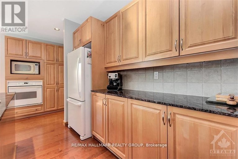 29662785/100-delong-drive/rothwell-heights/ottawa/ontario/K1J7E1_11