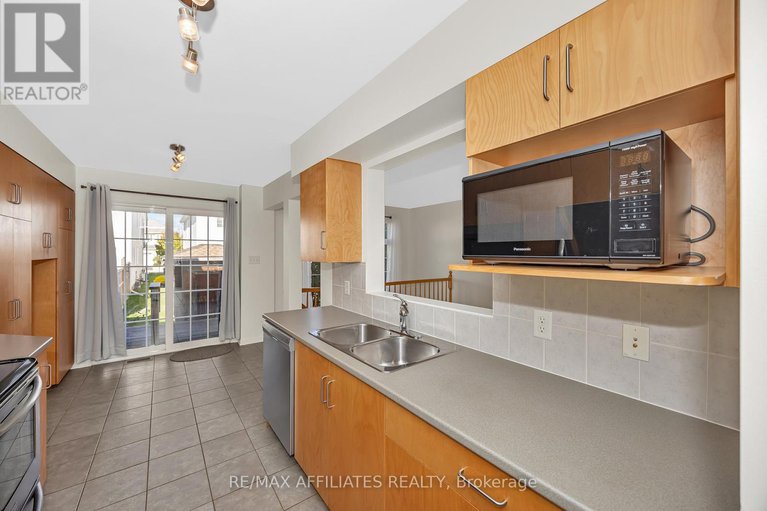 28998988/17-kirkstone-private-e/stonebridge/ottawa/ontario/K2J5E7_12