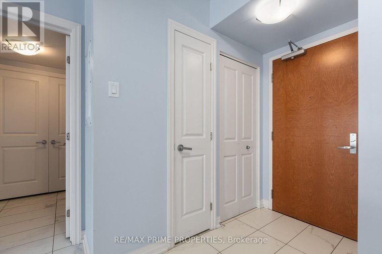 28873792/1306-195-besserer-street/sandy-hill/ottawa/ontario/K1N0B6_4