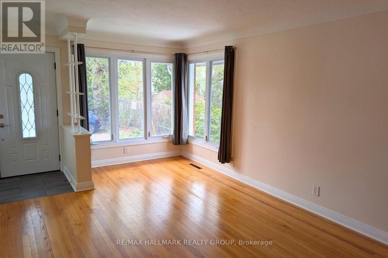 28431922/208-210-renouf-avenue/overbrook/ottawa/ontario/K1K3T1_3