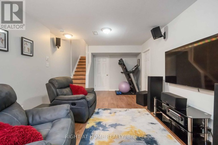 28479510/333-hillsboro-private/emerald-meadowstrailwest/ottawa/ontario/K2M3B2_25