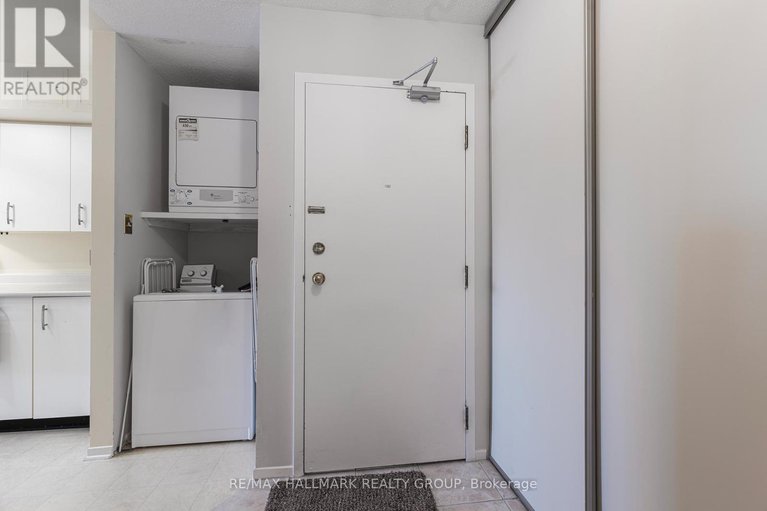 29371186/302-318-lorry-greenberg-drive/hunt-club-parkgreenboro/ottawa/ontario/K1T2R5_9