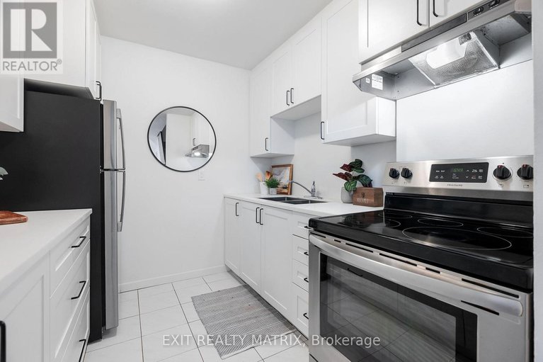 28594939/25h-banner-road/sheahan-estatestrend-village/ottawa/ontario/K2H8T3_13