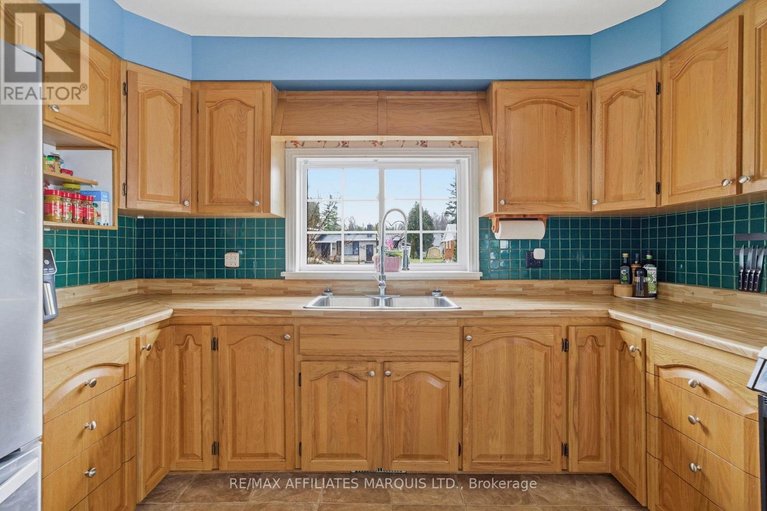 29603984/36-maple-street/ingleside/south-stormont/ontario/K0C1P0_3