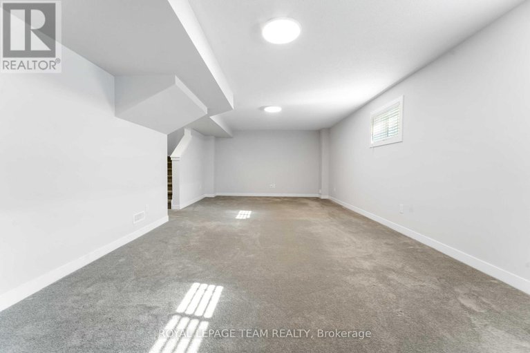 28703739/3040-travertine-way/half-moon-bay/ottawa/ontario/K2J6W9_42