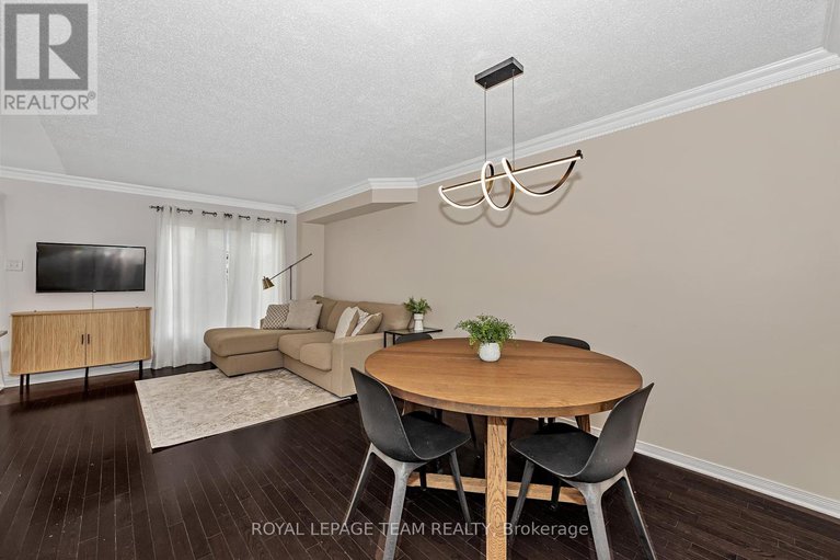 28967262/430-haresfield-court/riverside-southgloucester-glen/ottawa/ontario/K4M0B6_7