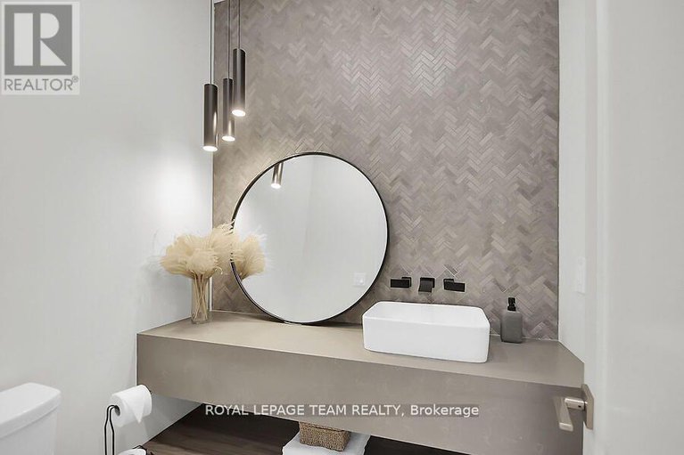 29148930/6865-pebble-trail-way/greely/ottawa/ontario/K4P0B7_22