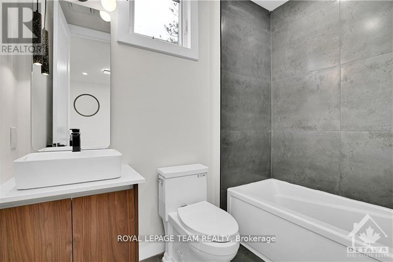 28662763/828-alpine-avenue/queensway-terrace-north/ottawa/ontario/K2B5R6_23
