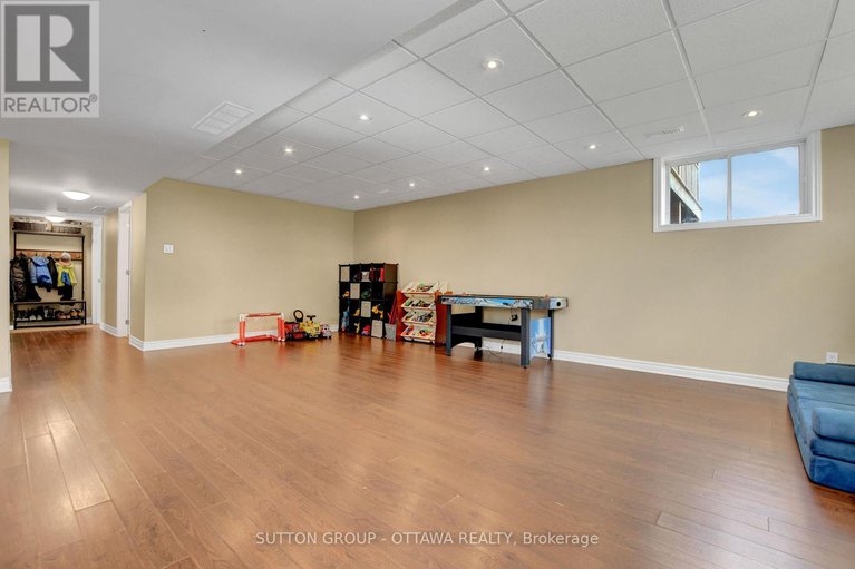 28494300/1887-champlain-street/clarencerockland-twp/clarence-rockland/ontario/K0A1N0_35