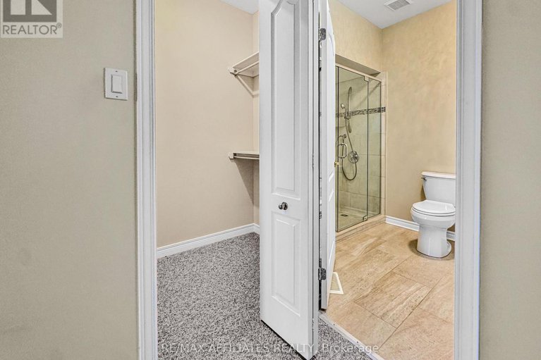 29175638/107-sable-run-drive/stittsville-central/ottawa/ontario/K2S1W7_23