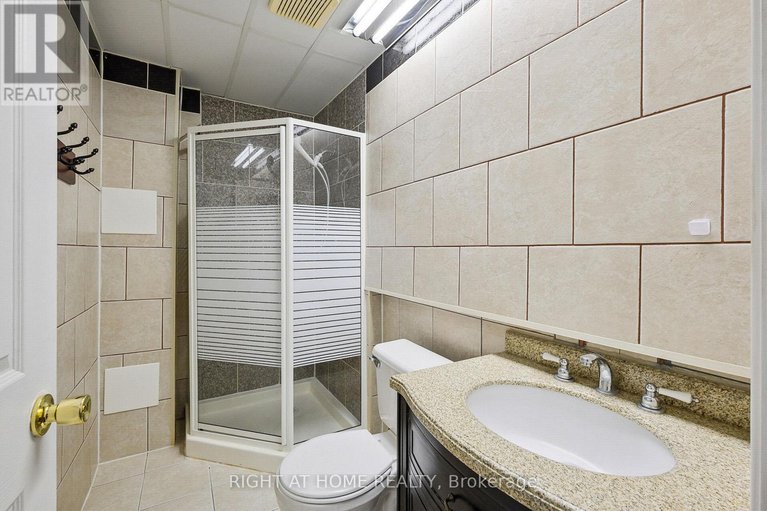 28485638/5119-lerner-way/beacon-hill-south/ottawa/ontario/K1J1B3_43