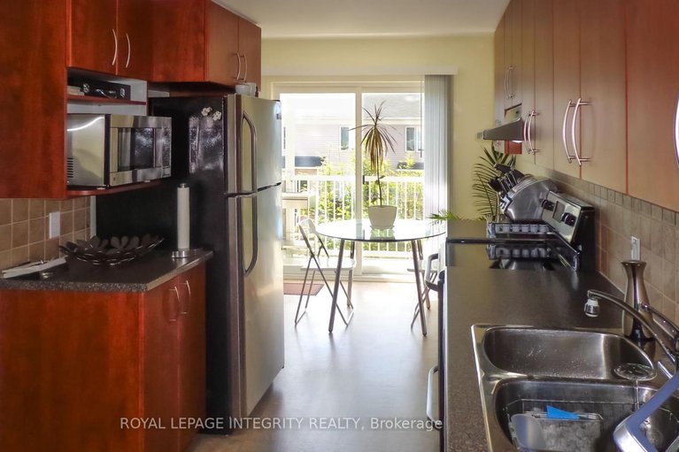 28978671/176-chapman-mills-drive/strandherd/ottawa/ontario/K2J0B8_6