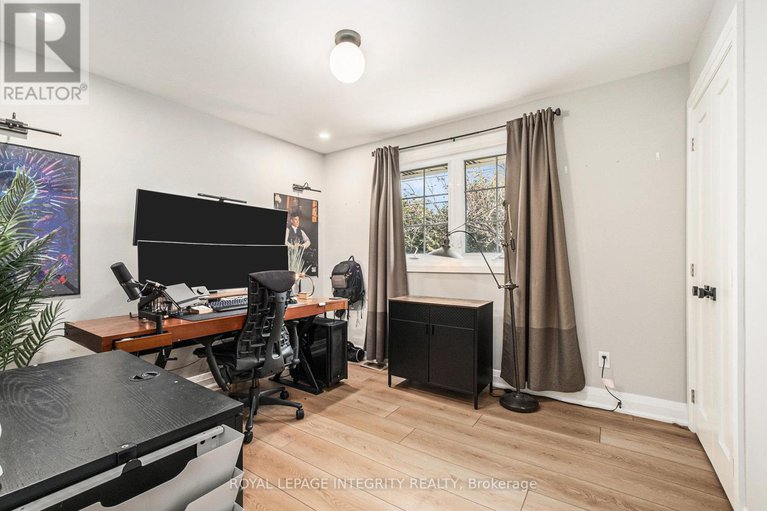 29270053/1843-rideau-road/riverside-south/ottawa/ontario/K1X1E1_16