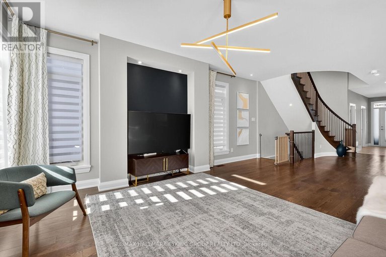 29049191/251-joshua-street/mer-bleuebradley-estatesanderson-park/ottawa/ontario/K1W0H3_12