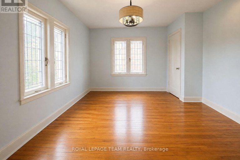 29676796/84-riverdale-avenue/ottawa-east/ottawa/ontario/K1S1R2_14